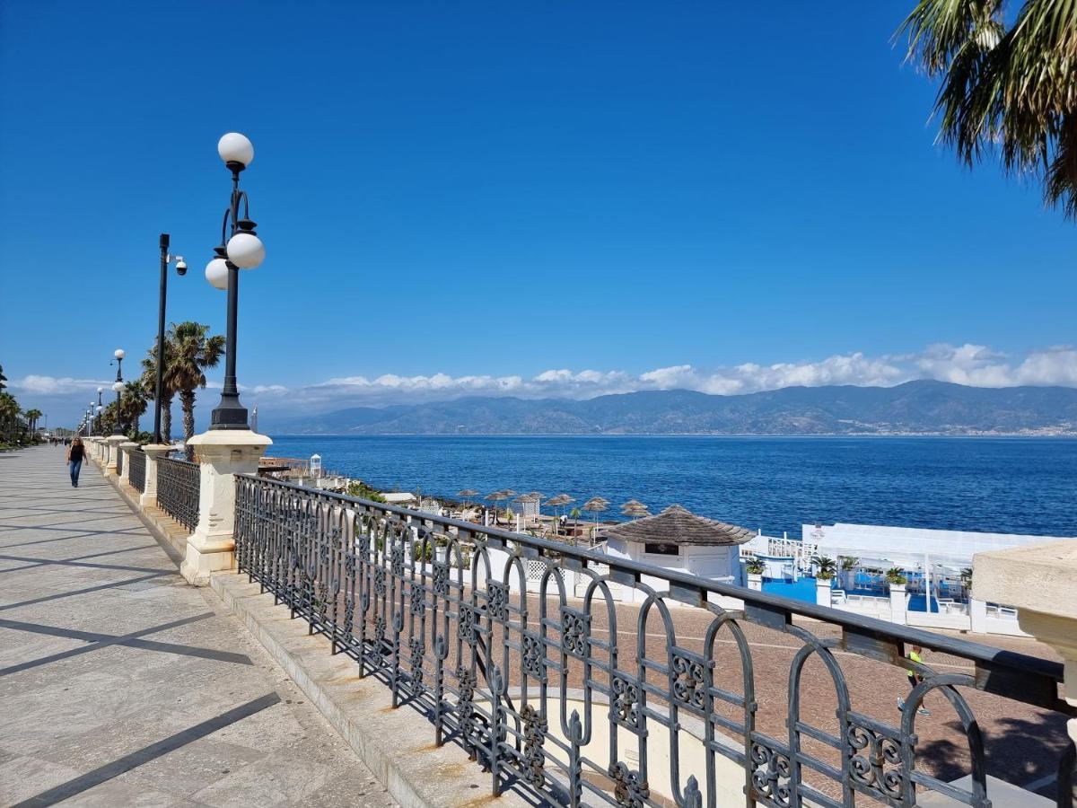 Ferienwohnung Loft Magna Grecia Reggio Calabria Centro Storico A 3 Minuti A Piedi Dal Mare Exterior foto