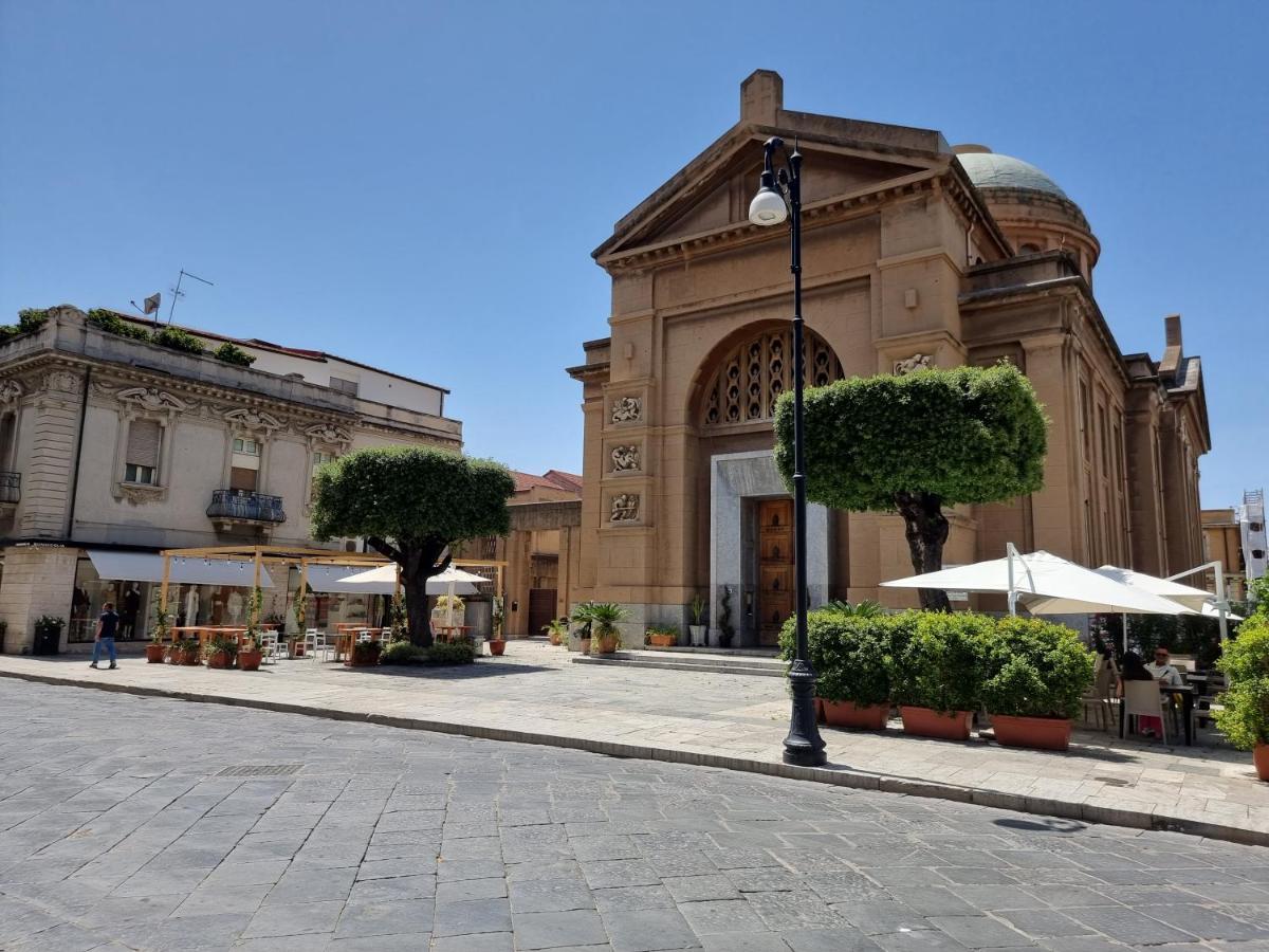 Ferienwohnung Loft Magna Grecia Reggio Calabria Centro Storico A 3 Minuti A Piedi Dal Mare Exterior foto