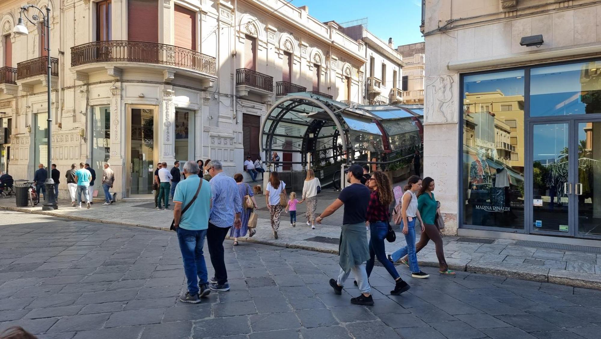 Ferienwohnung Loft Magna Grecia Reggio Calabria Centro Storico A 3 Minuti A Piedi Dal Mare Exterior foto